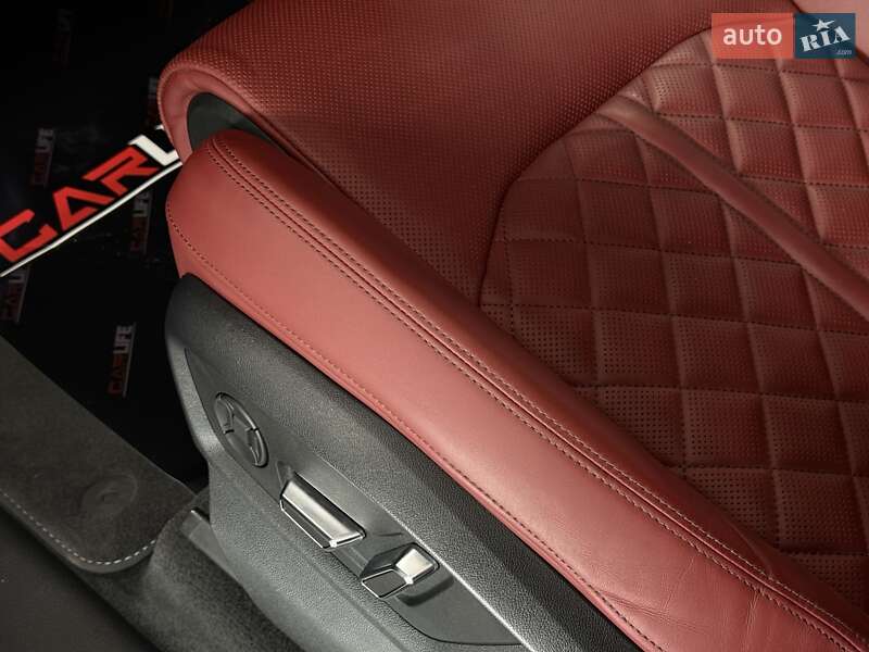 Внедорожник / Кроссовер Audi SQ7 2021 в Тернополе