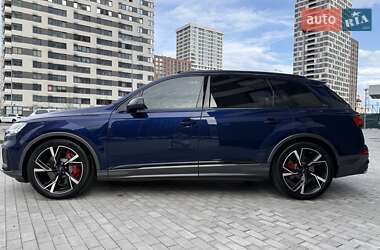 Внедорожник / Кроссовер Audi SQ7 2022 в 