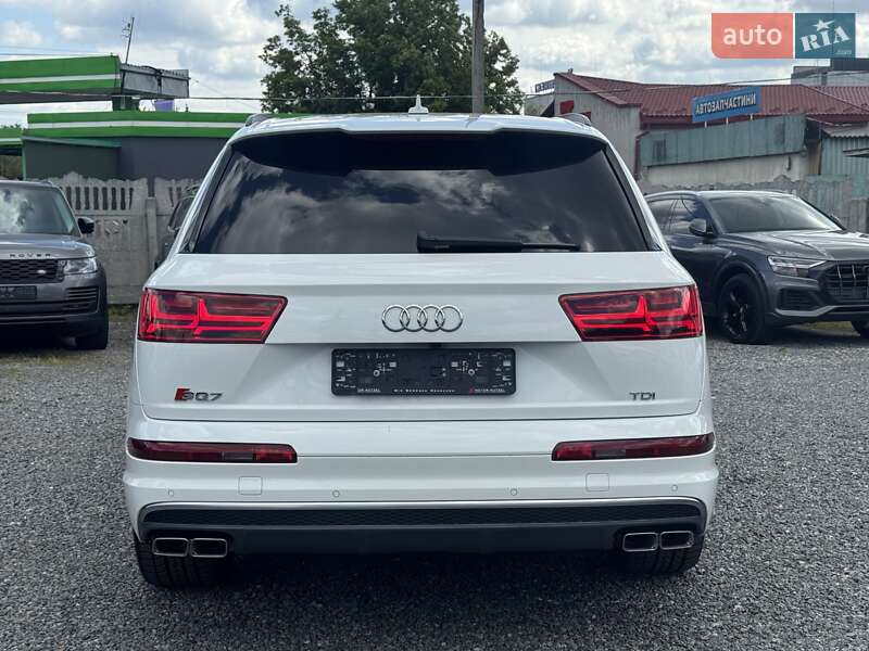 Внедорожник / Кроссовер Audi SQ7 2017 в Тернополе