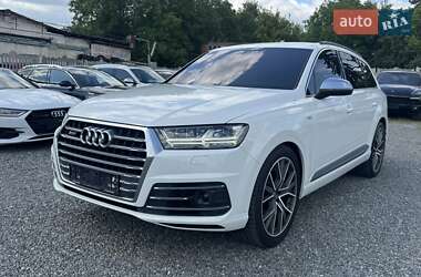 Внедорожник / Кроссовер Audi SQ7 2017 в 