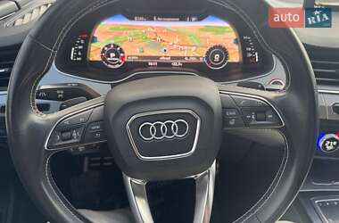 Внедорожник / Кроссовер Audi SQ7 2017 в 