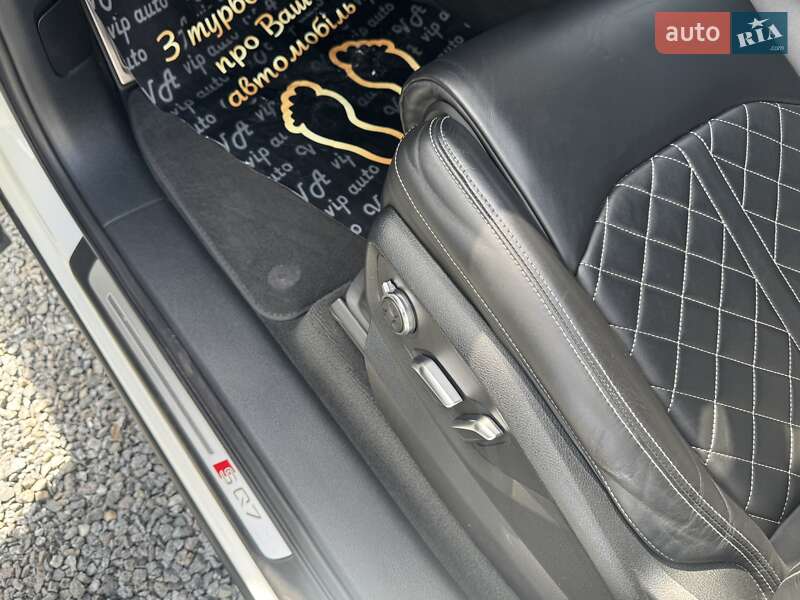 Внедорожник / Кроссовер Audi SQ7 2017 в Тернополе