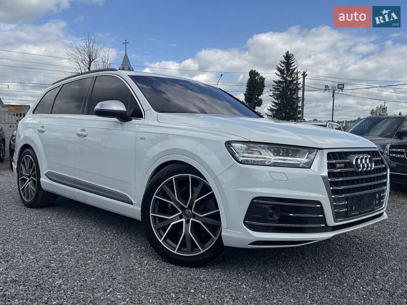 Внедорожник / Кроссовер Audi SQ7 2017 в Тернополе