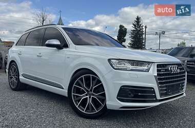 Внедорожник / Кроссовер Audi SQ7 2017 в 
