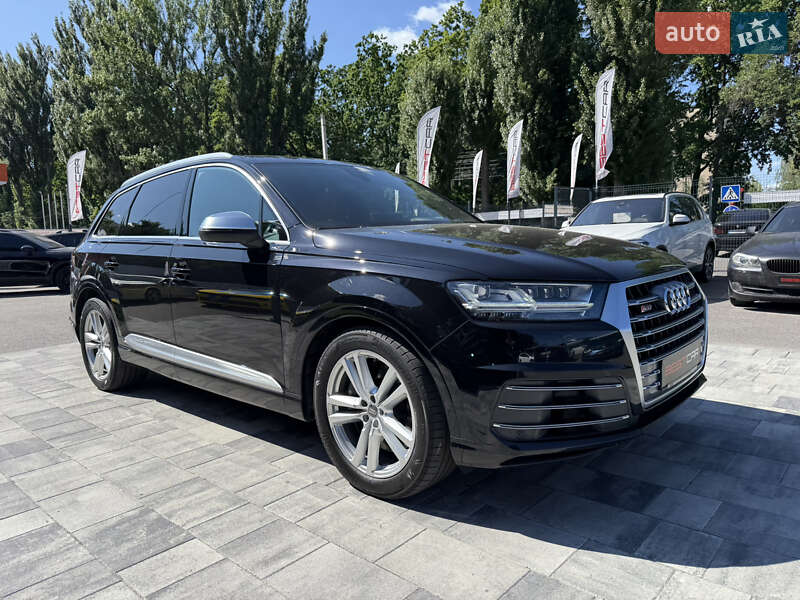 Внедорожник / Кроссовер Audi SQ7 2019 в Виннице