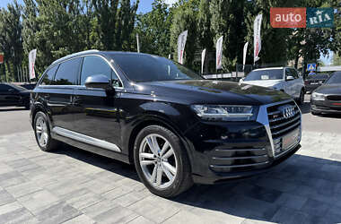 Позашляховик / Кросовер Audi SQ7 2019 в 