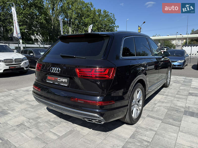 Внедорожник / Кроссовер Audi SQ7 2019 в Виннице