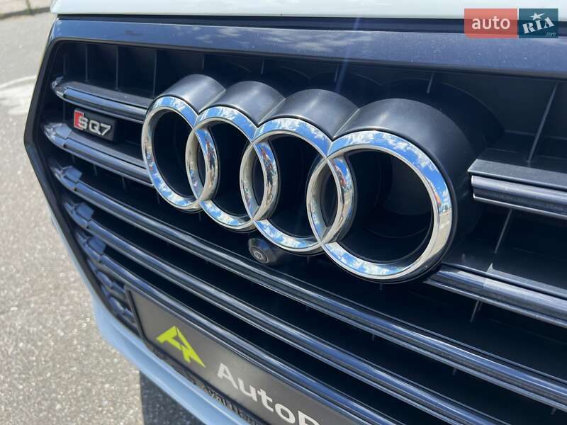 Внедорожник / Кроссовер Audi SQ7 2017 в Киеве