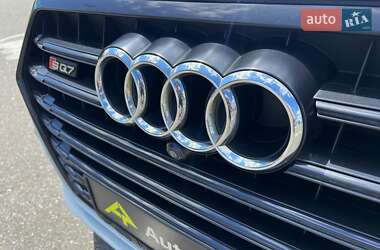 Внедорожник / Кроссовер Audi SQ7 2017 в 
