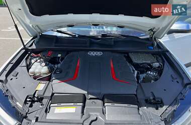 Внедорожник / Кроссовер Audi SQ7 2017 в 