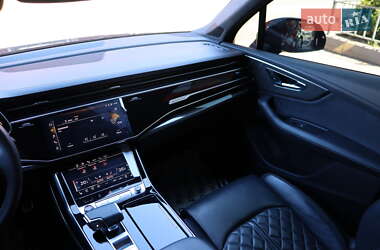 Внедорожник / Кроссовер Audi SQ7 2023 в 