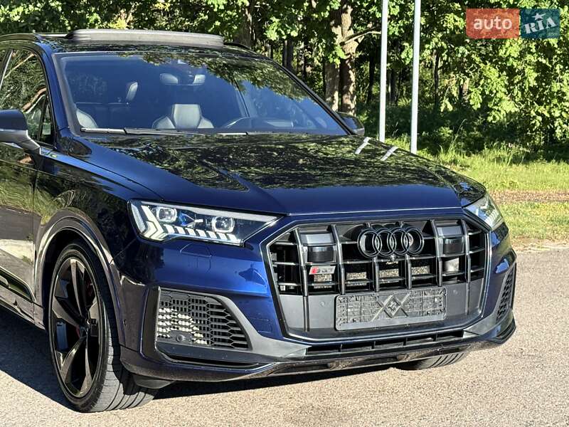 Внедорожник / Кроссовер Audi SQ7 2020 в Луцке