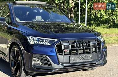 Позашляховик / Кросовер Audi SQ7 2020 в 