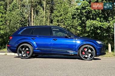Позашляховик / Кросовер Audi SQ7 2020 в 