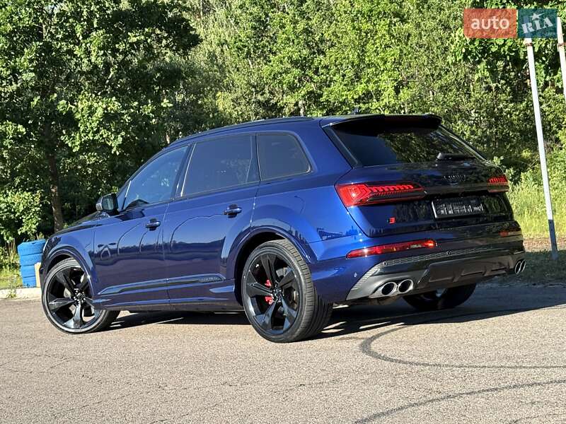 Внедорожник / Кроссовер Audi SQ7 2020 в Луцке