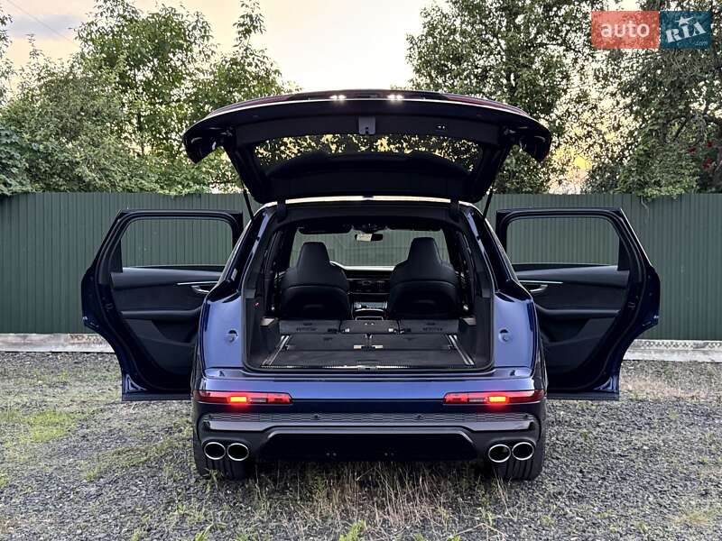 Внедорожник / Кроссовер Audi SQ7 2020 в Луцке