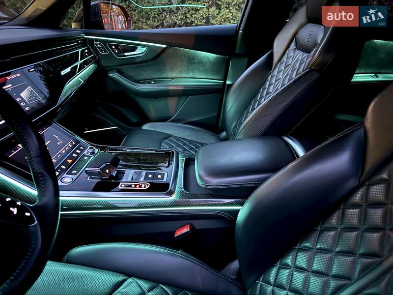 Внедорожник / Кроссовер Audi SQ7 2020 в Луцке