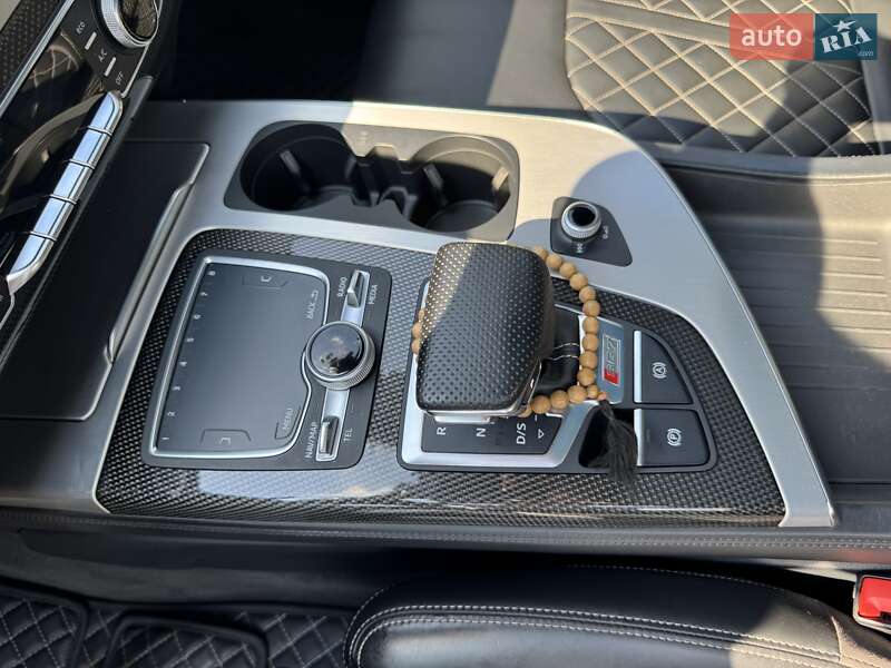 Позашляховик / Кросовер Audi SQ7 2017 в Борисполі