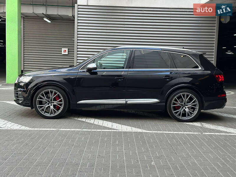 Позашляховик / Кросовер Audi SQ7 2018 в Києві