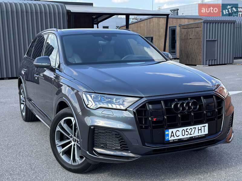 Внедорожник / Кроссовер Audi SQ7 2023 в Киеве