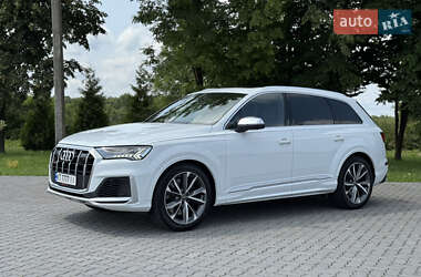 Внедорожник / Кроссовер Audi SQ7 2021 в 