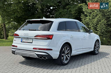 Внедорожник / Кроссовер Audi SQ7 2021 в 