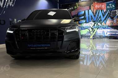 Внедорожник / Кроссовер Audi SQ7 2020 в 