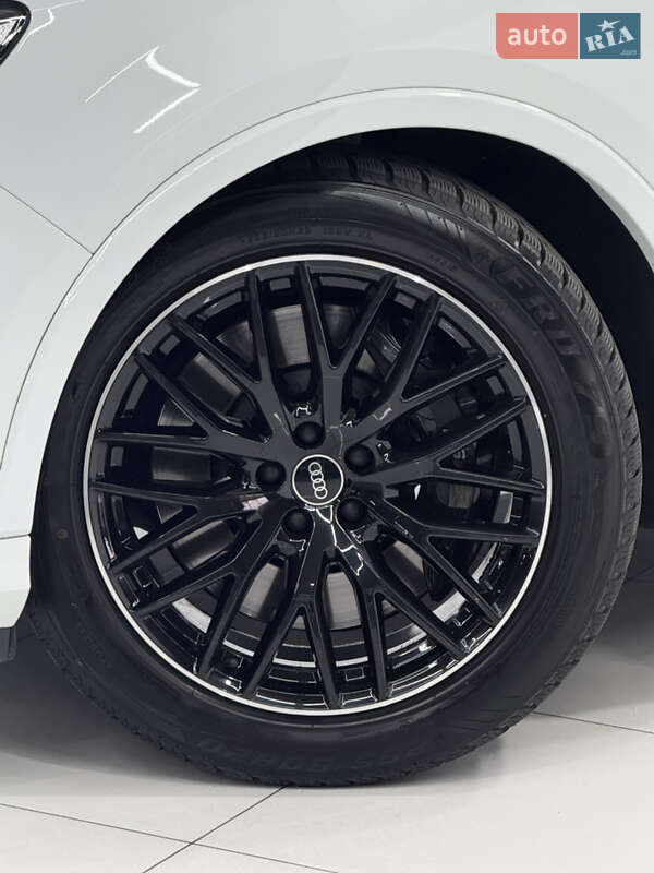Внедорожник / Кроссовер Audi SQ7 2021 в Одессе