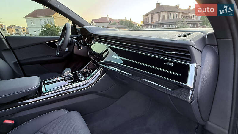 Внедорожник / Кроссовер Audi SQ7 2024 в Львове