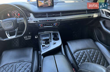 Внедорожник / Кроссовер Audi SQ7 2016 в 