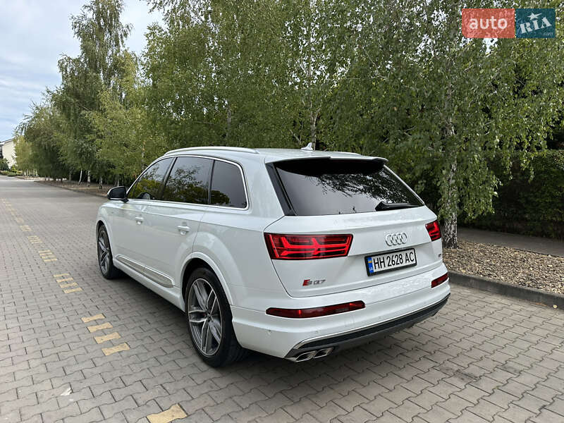 Внедорожник / Кроссовер Audi SQ7 2018 в Одессе