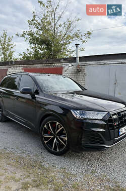 Позашляховик / Кросовер Audi SQ7 2021 в Житомирі