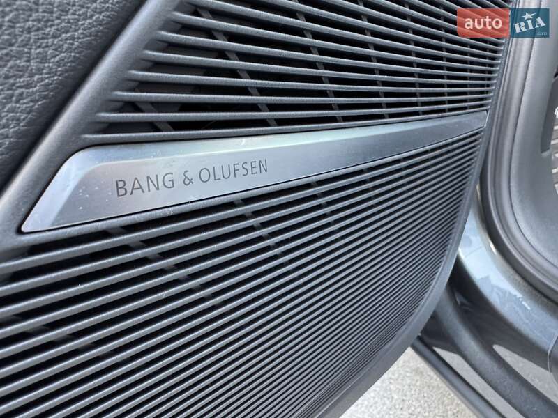 Внедорожник / Кроссовер Audi SQ7 2023 в Киеве