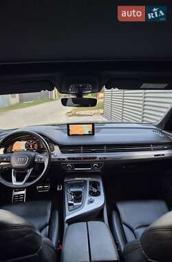 Внедорожник / Кроссовер Audi SQ7 2017 в 