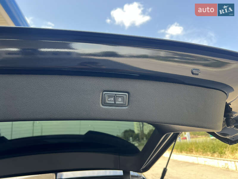 Внедорожник / Кроссовер Audi SQ7 2020 в Запорожье