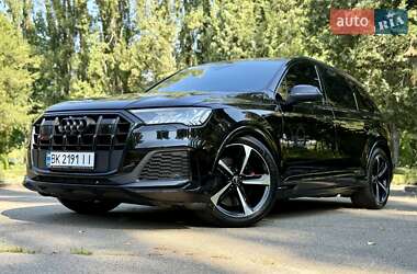 Внедорожник / Кроссовер Audi SQ7 2023 в 