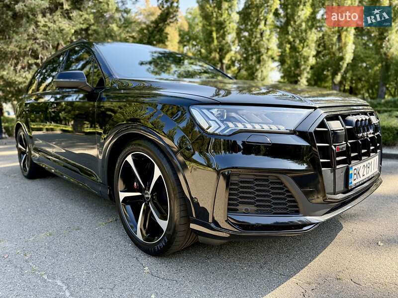 Позашляховик / Кросовер Audi SQ7 2023 в Києві