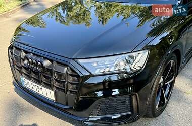 Внедорожник / Кроссовер Audi SQ7 2023 в 