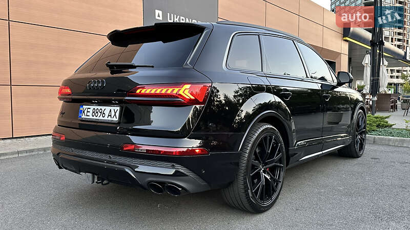Внедорожник / Кроссовер Audi SQ7 2022 в Днепре