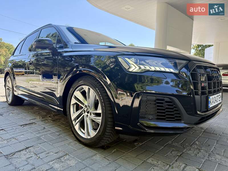 Внедорожник / Кроссовер Audi SQ7 2021 в Днепре