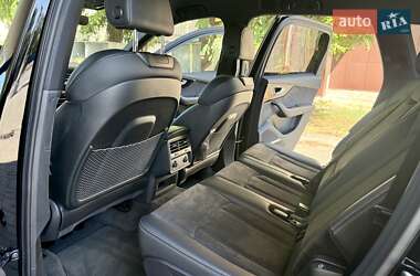 Внедорожник / Кроссовер Audi SQ7 2021 в 