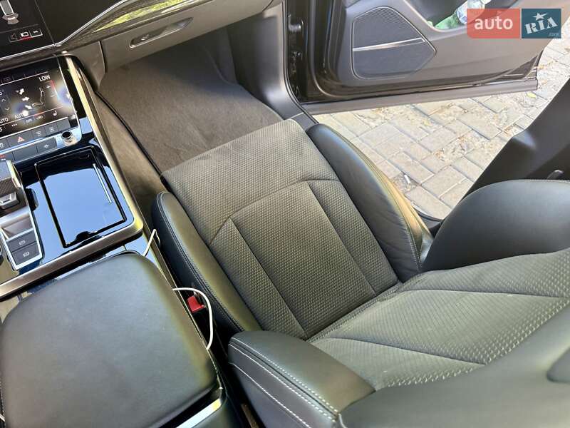 Внедорожник / Кроссовер Audi SQ7 2021 в Днепре