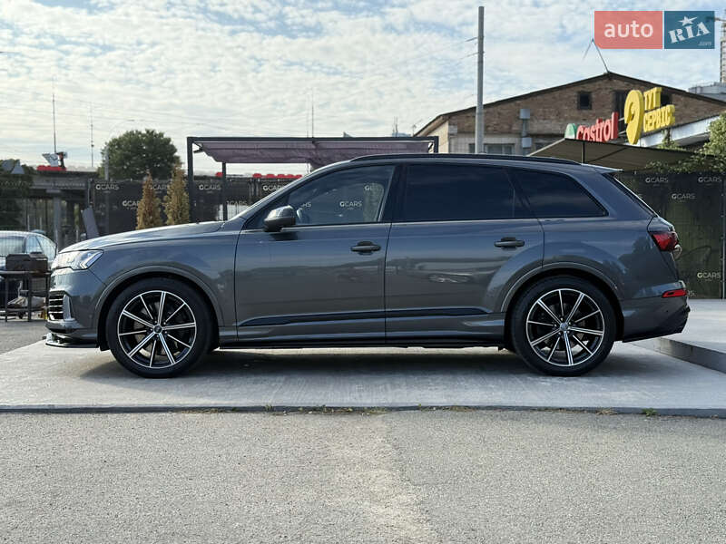 Позашляховик / Кросовер Audi SQ7 2020 в Києві