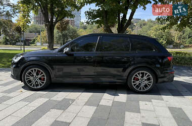 Внедорожник / Кроссовер Audi SQ7 2019 в 