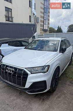 Внедорожник / Кроссовер Audi SQ7 2020 в 