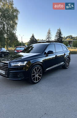 Внедорожник / Кроссовер Audi SQ7 2017 в 
