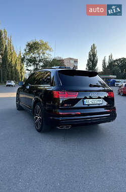 Внедорожник / Кроссовер Audi SQ7 2017 в 