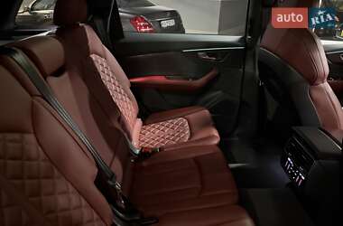 Внедорожник / Кроссовер Audi SQ7 2023 в 