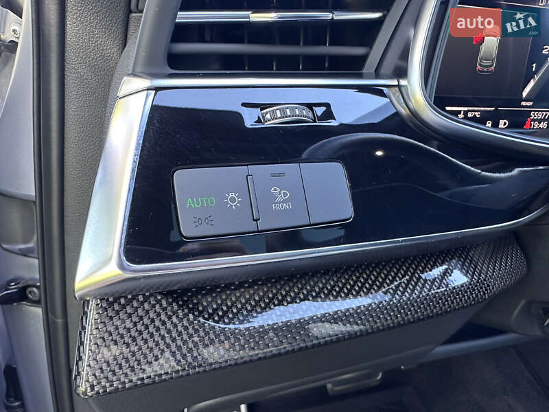 Внедорожник / Кроссовер Audi SQ7 2022 в Киеве