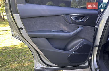 Внедорожник / Кроссовер Audi SQ7 2022 в 